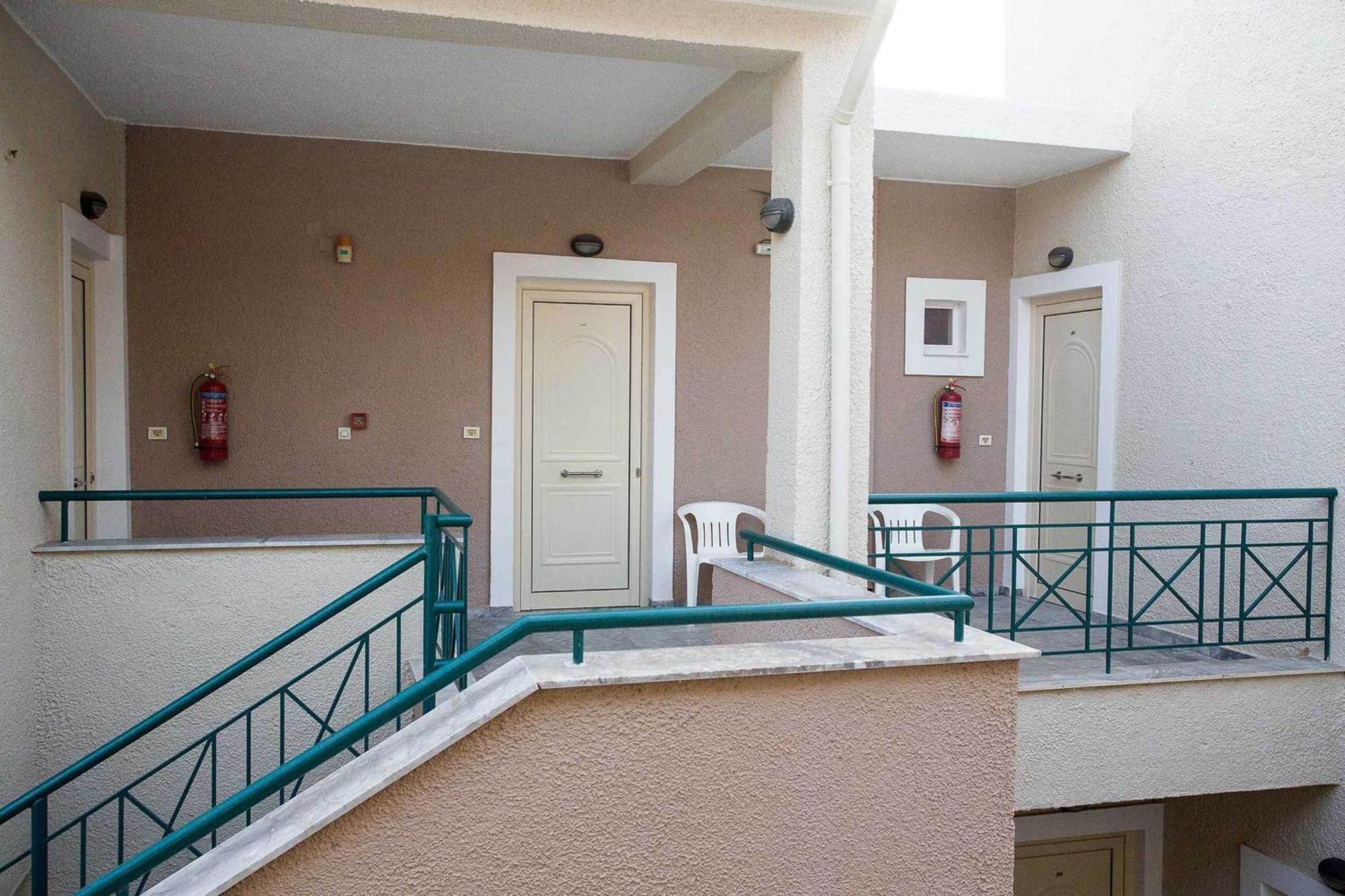Remvi Hotel - Apartments Sztúpa Kültér fotó