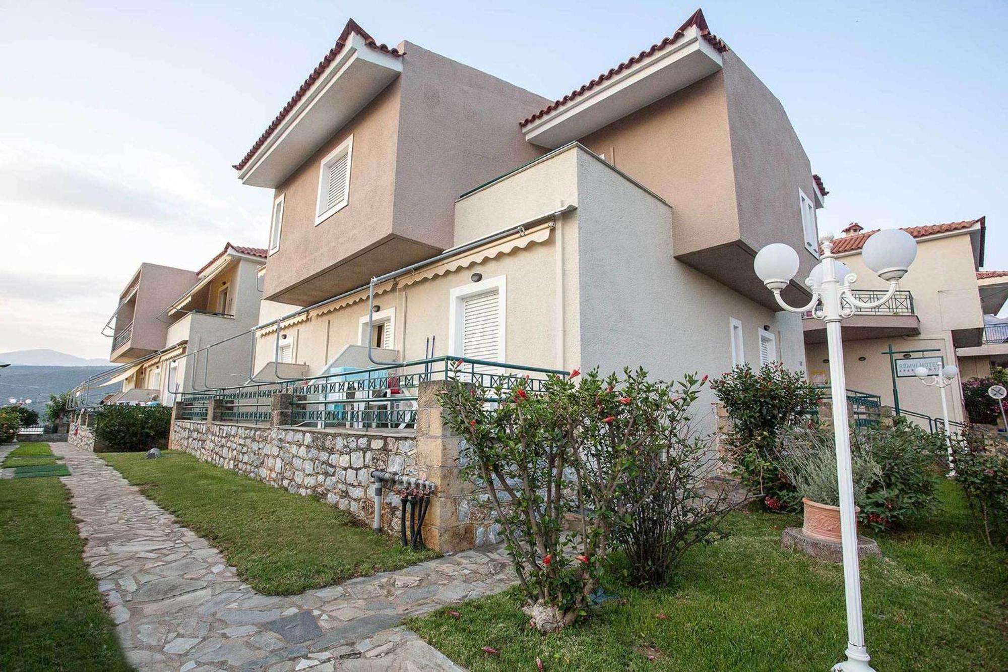 Remvi Hotel - Apartments Sztúpa Kültér fotó